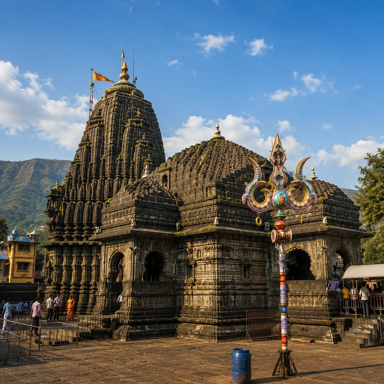 शाही स्नान, साधु-संतों की पेशवाई और नासिक सिंहस्थ कुंभ का भव्य धार्मिक आयोजन